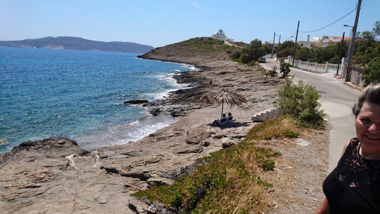 Το Πετρινο Villa Agia Marina Mikrolimanou Eksteriør bilde