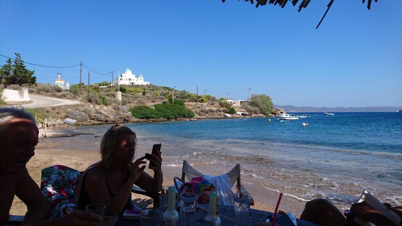 Το Πετρινο Villa Agia Marina Mikrolimanou Eksteriør bilde